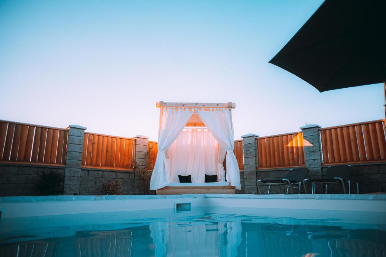 Cartagena Villa & Spa บริชโก ภายนอก รูปภาพ